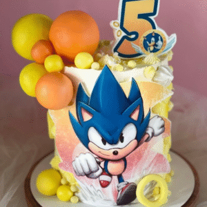 La nostra Torta di Compleanno Magica per bambini a Verona trasforma ogni festa in un sogno. Dalla base soffice ai gusti irresistibili, ogni dettaglio è studiato per conquistare grandi e piccini. La pasticceria artigianale in Veneto utilizza solo ingredienti naturali, senza coloranti artificiali. Personalizza il dolce con nome, età o personaggio preferito e regala un’emozione unica e autentica, perfetta per celebrare un momento speciale.